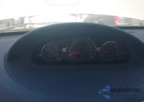 2005 Saturn Ion 2 z USA, uszkodzony, nr VIN 1G8AJ52F75Z129852